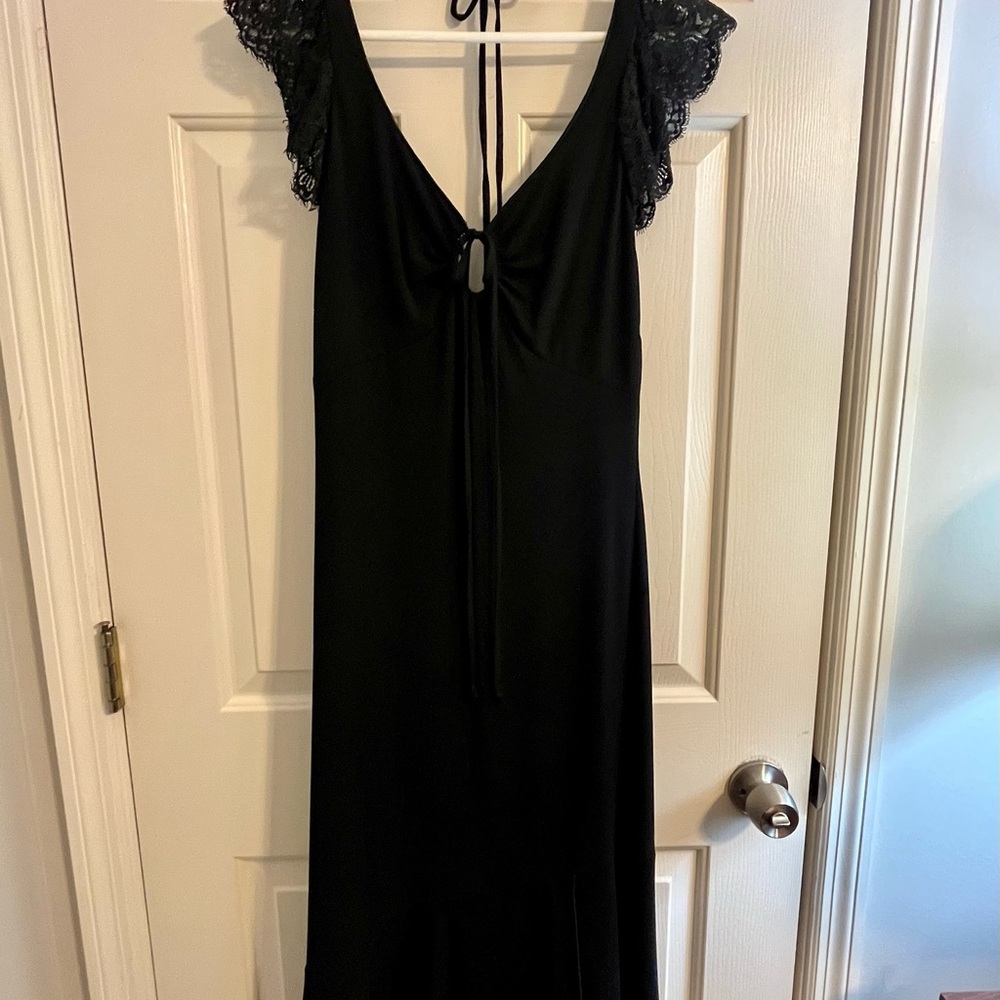 Moda International Black Lace Midi Dress